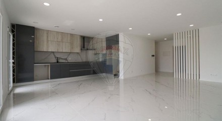 Residential - Condo/Apartment - T4 - Pombal, Pombal - PT