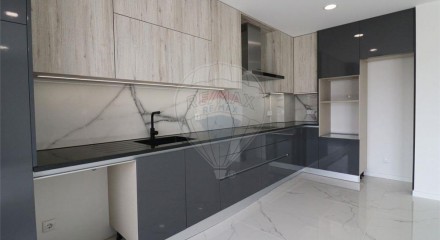 Residential - Condo/Apartment - T4 - Pombal, Pombal - PT