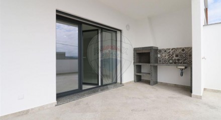 Residential - Condo/Apartment - T4 - Pombal, Pombal - PT