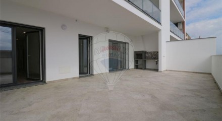 Residential - Condo/Apartment - T4 - Pombal, Pombal - PT