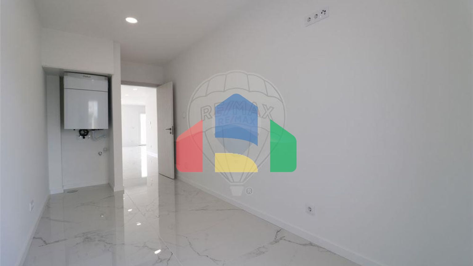 Residential - Condo/Apartment - T4 - Pombal, Pombal - PT