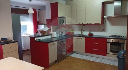 Residential - Condo/Apartment - T2 - Tondela e Nandufe, Tondela - PT
