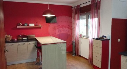 Residential - Condo/Apartment - T2 - Tondela e Nandufe, Tondela - PT