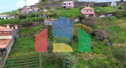 Residential - Single Family Home - T3 - Sao Jorge, Santana - PT