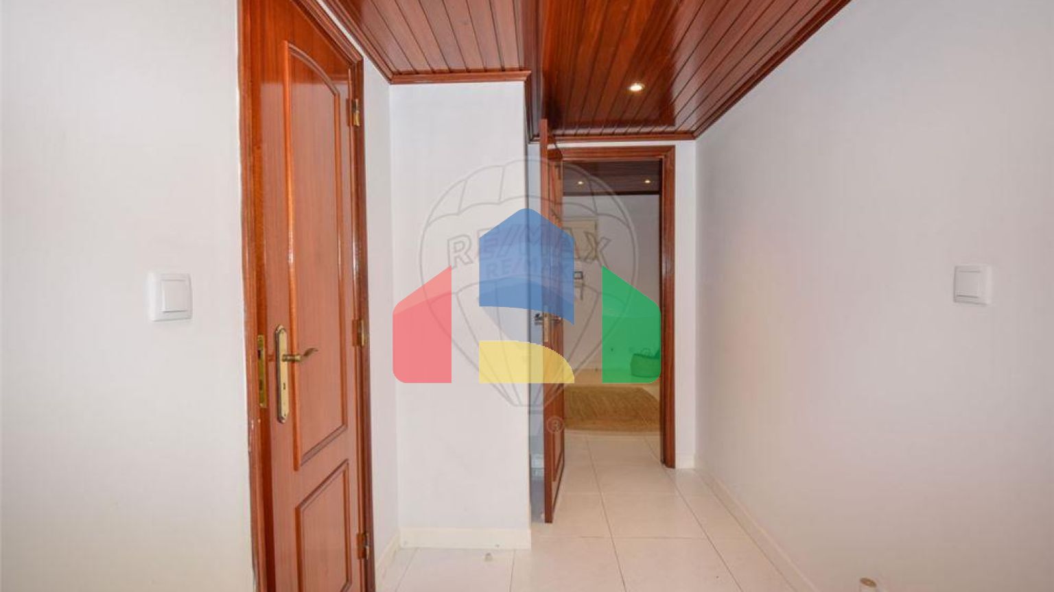 Residential - Condo/Apartment - T1 - Cacém e São Marcos, Sintra - PT