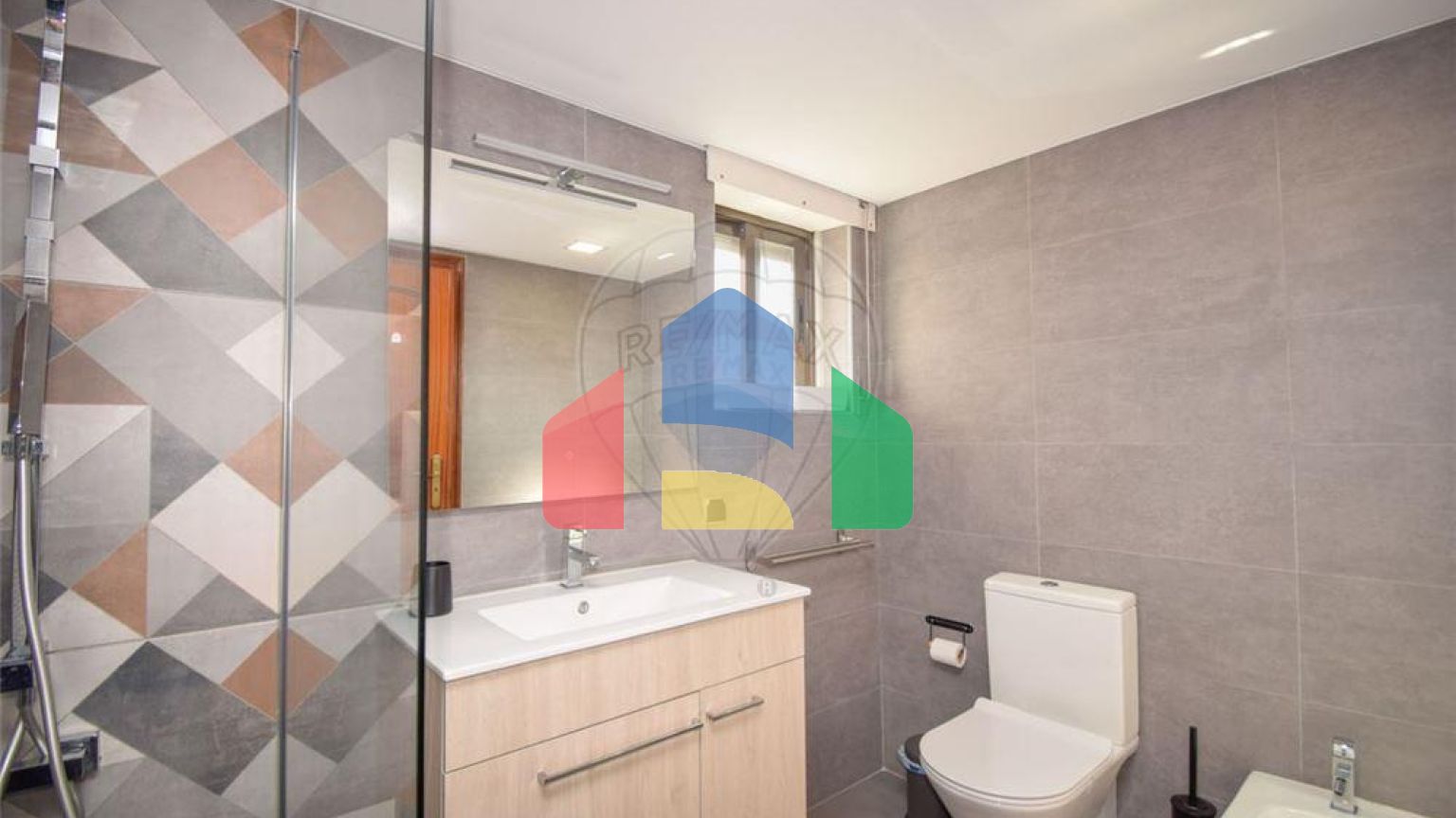 Residential - Condo/Apartment - T1 - Cacém e São Marcos, Sintra - PT