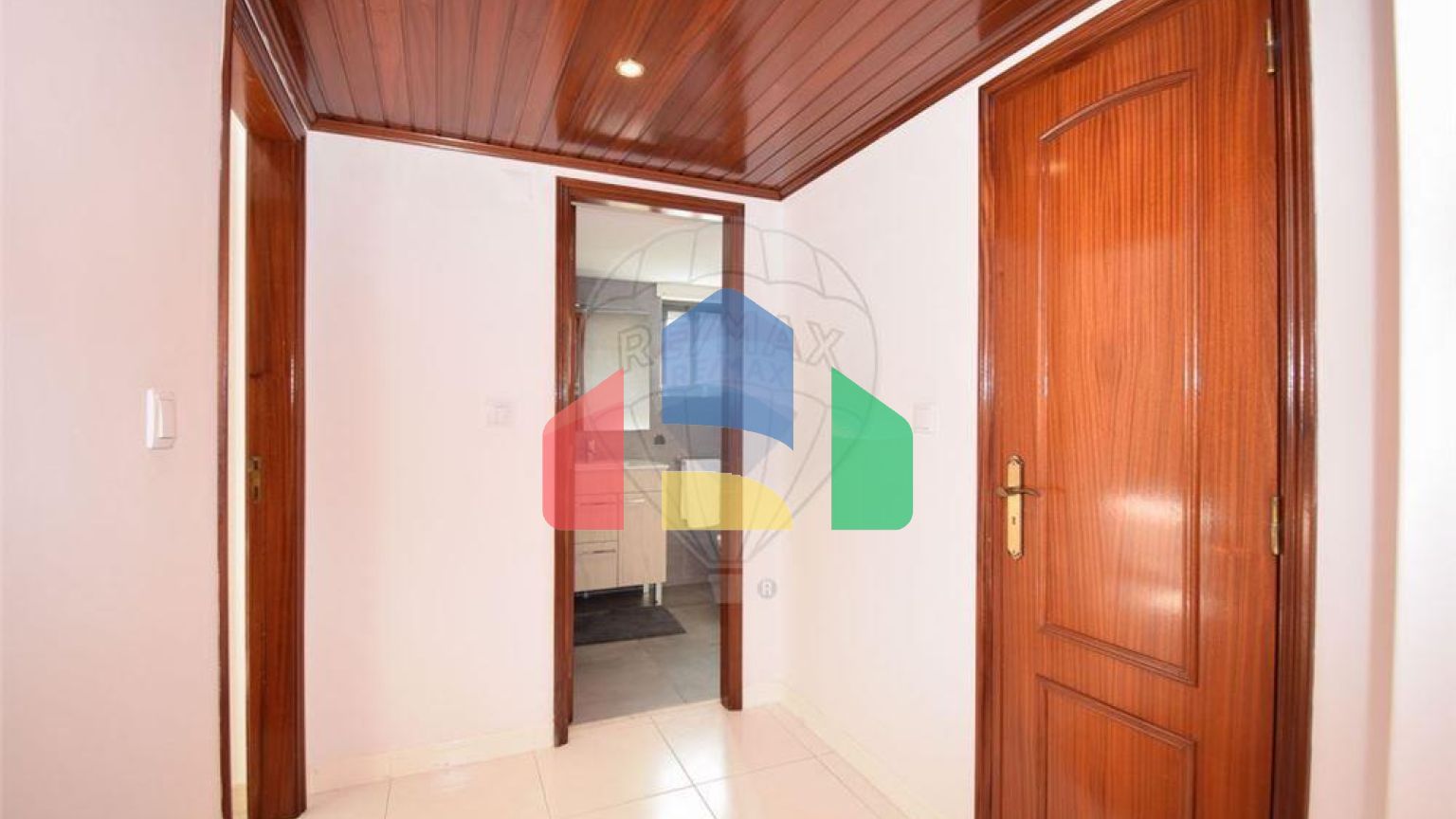 Residential - Condo/Apartment - T1 - Cacém e São Marcos, Sintra - PT