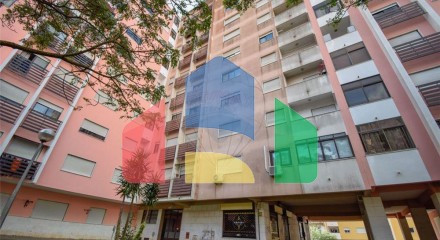 Residential - Condo/Apartment - T1 - Cacém e São Marcos, Sintra - PT