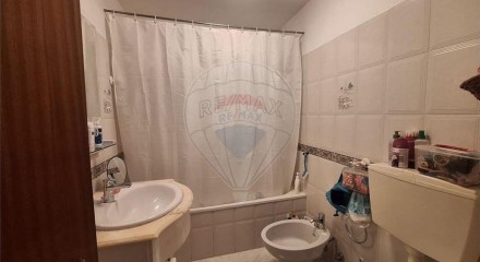 Residential - Condo/Apartment - T2 - Cacém e São Marcos, Sintra - PT