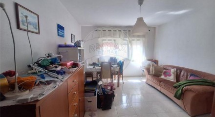 Residential - Condo/Apartment - T2 - Cacém e São Marcos, Sintra - PT