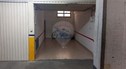 Residential - Garage - Cacém e São Marcos, Sintra - PT