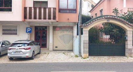 Residential - Garage - Cacém e São Marcos, Sintra - PT