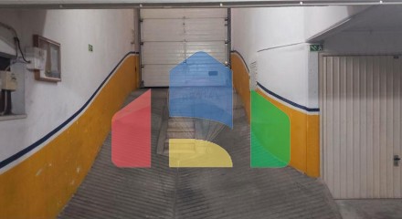 Residential - Garage - Cacém e São Marcos, Sintra - PT