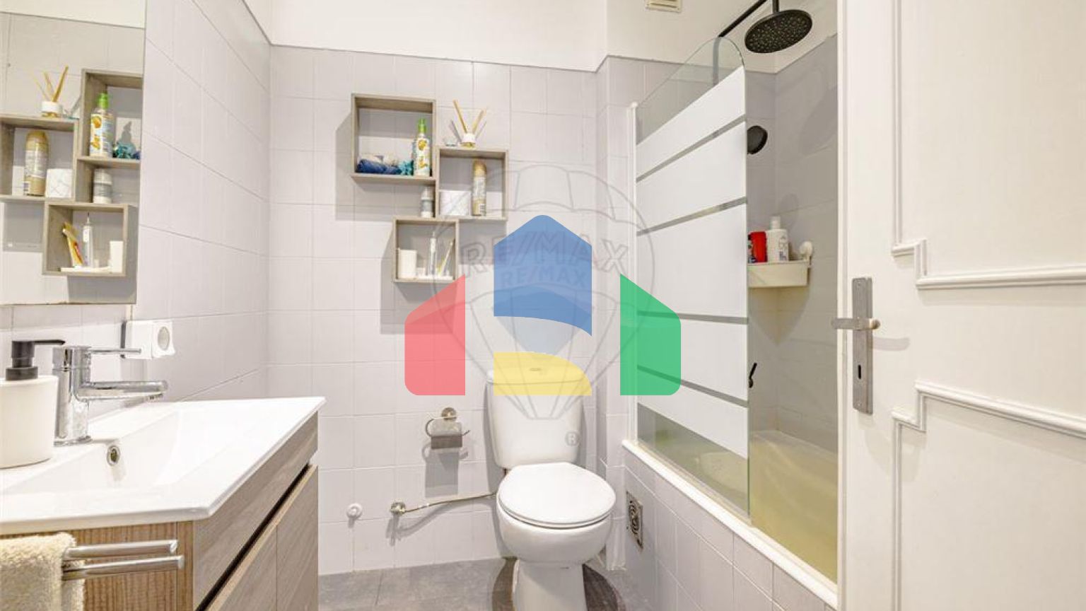 Residential - Condo/Apartment - T2 - Cacém e São Marcos, Sintra - PT