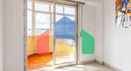 Residential - Condo/Apartment - T2 - Cacém e São Marcos, Sintra - PT