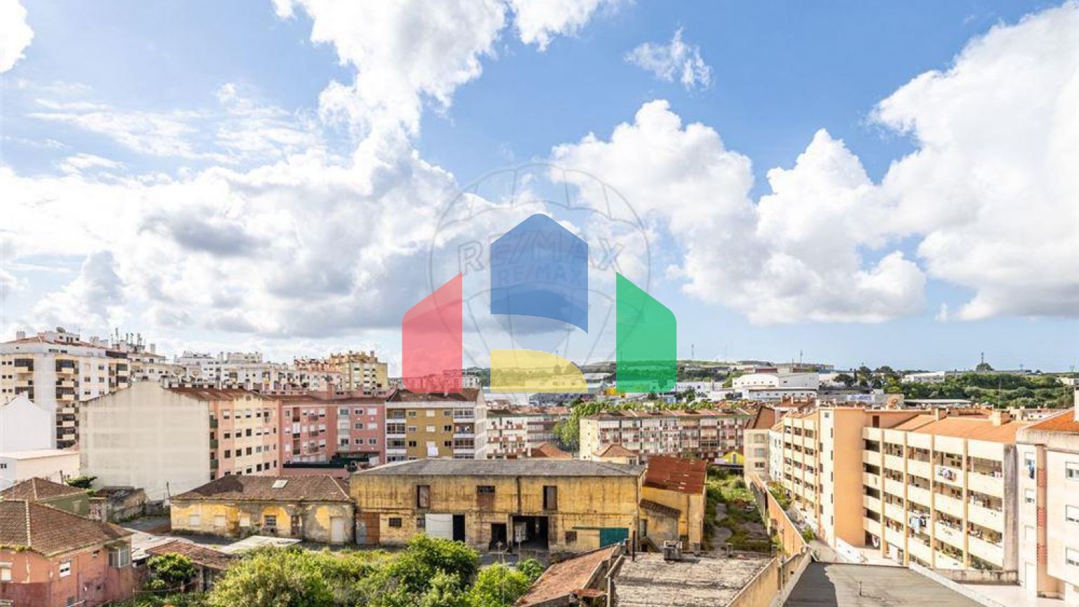 Residential - Condo/Apartment - T2 - Cacém e São Marcos, Sintra - PT