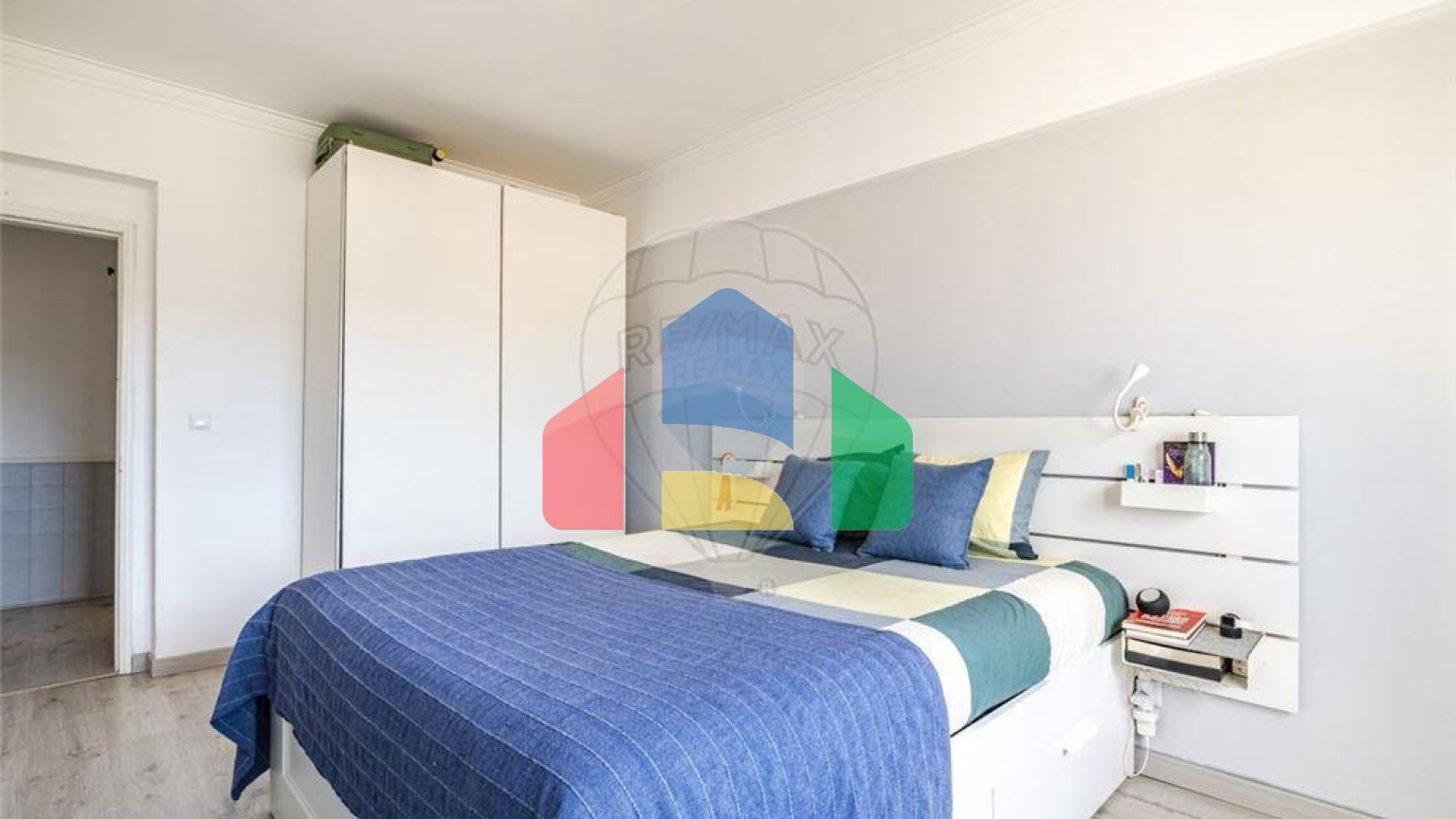 Residential - Condo/Apartment - T2 - Cacém e São Marcos, Sintra - PT