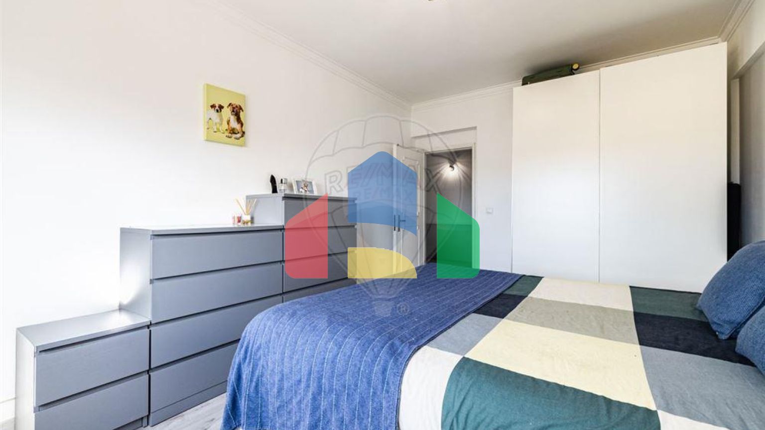 Residential - Condo/Apartment - T2 - Cacém e São Marcos, Sintra - PT