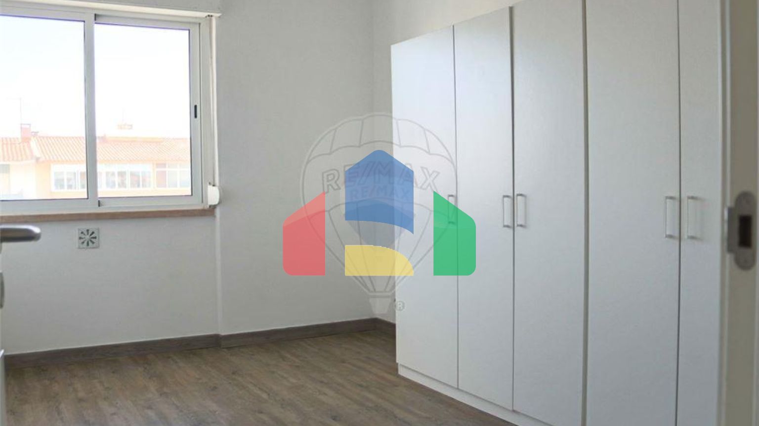 Residential - Condo/Apartment - T2 - Porto Salvo, Oeiras - PT