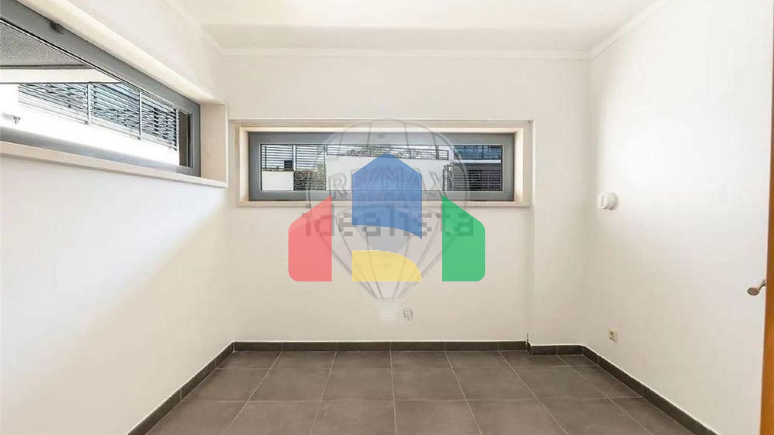 Residential - Single Family Home - T4 - Barcarena, Oeiras - PT