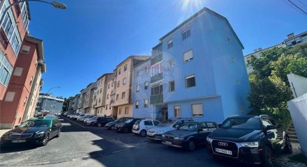Residential - Condo/Apartment - T1 - Barcarena, Oeiras - PT