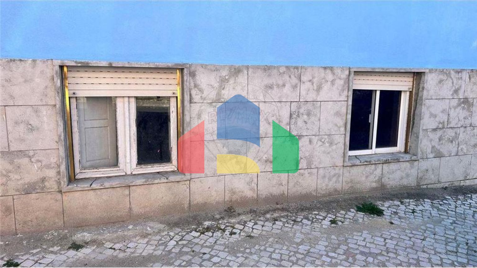 Residential - Condo/Apartment - T1 - Barcarena, Oeiras - PT