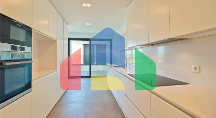 Residential - Condo/Apartment - T1 - Barcarena, Oeiras - PT