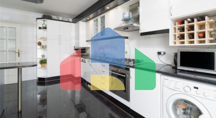 Residential - Condo/Apartment - T2 - Carnaxide e Queijas, Oeiras - PT