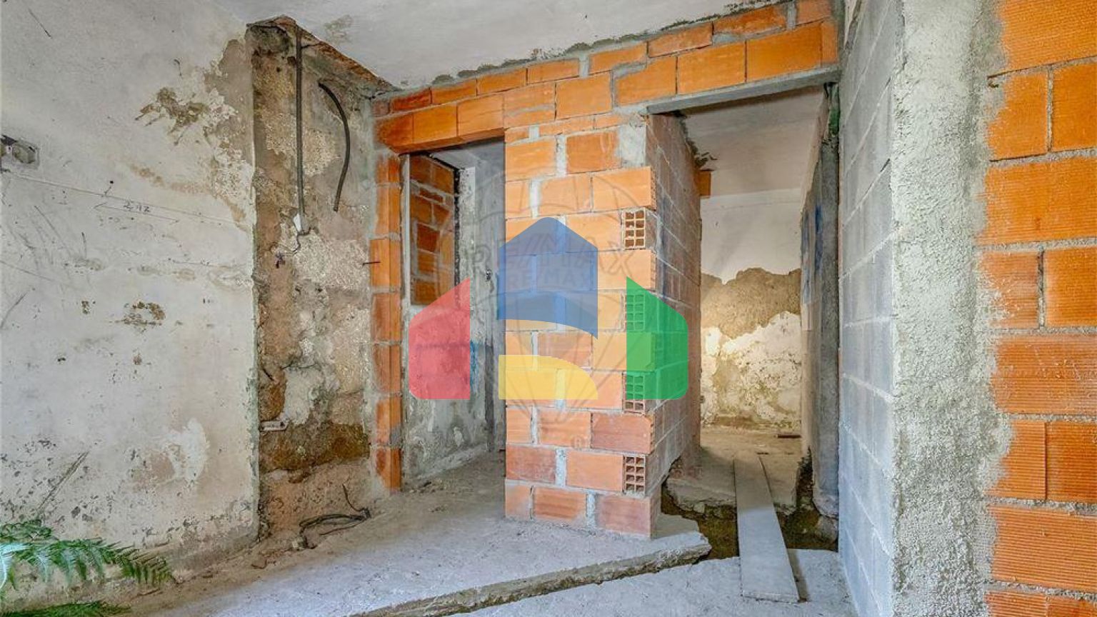 Residential - Single Family Home - T3 - Rio Tinto, Gondomar - PT