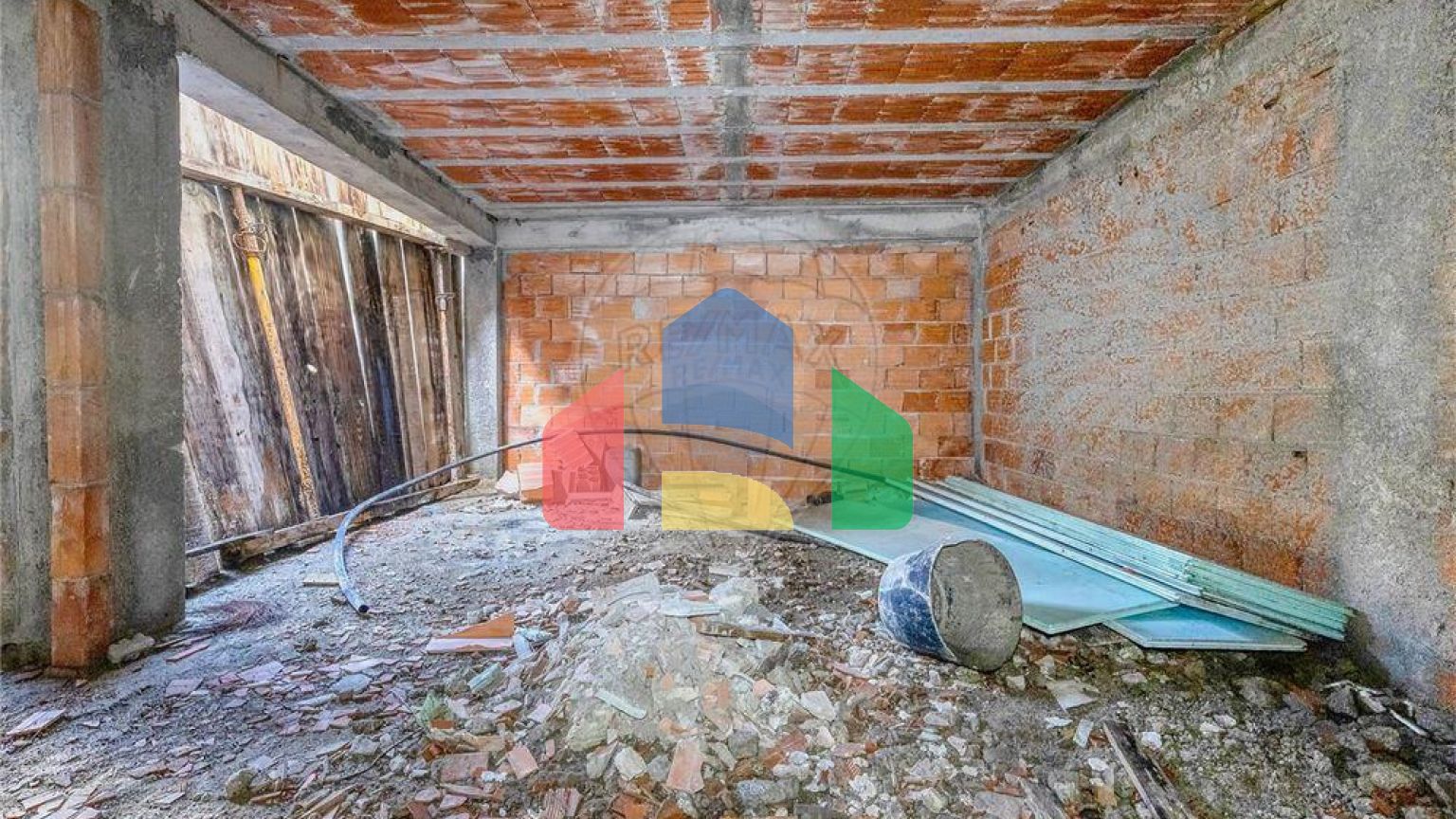 Residential - Single Family Home - T3 - Rio Tinto, Gondomar - PT