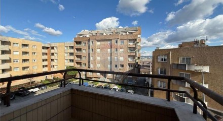 Residential - Condo/Apartment - T4 - Rio Tinto, Gondomar - PT
