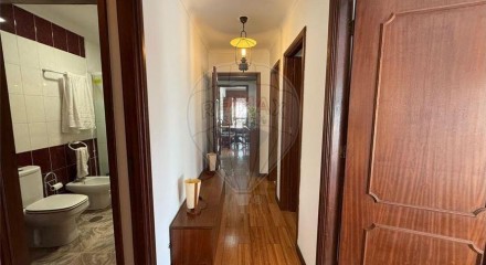 Residential - Condo/Apartment - T4 - Rio Tinto, Gondomar - PT
