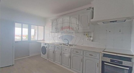 Residential - Condo/Apartment - T2 - Alpiarca, Alpiarca - PT