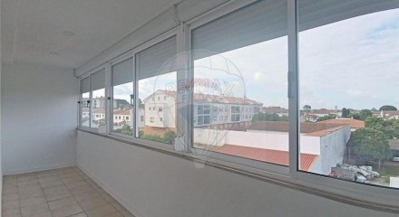 Residential - Condo/Apartment - T2 - Alpiarca, Alpiarca - PT