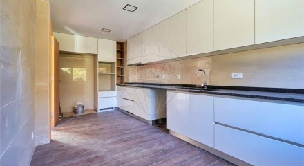 Residential - Single Family Home - T3 - Mafamude e Vilar do Paraíso, Vila Nova de Gaia - PT