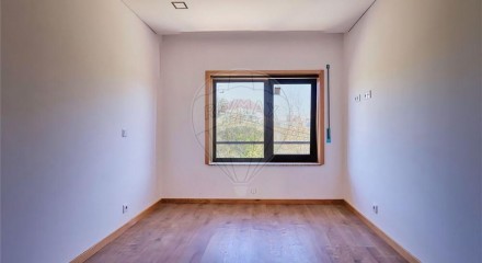 Residential - Single Family Home - T3 - Mafamude e Vilar do Paraíso, Vila Nova de Gaia - PT