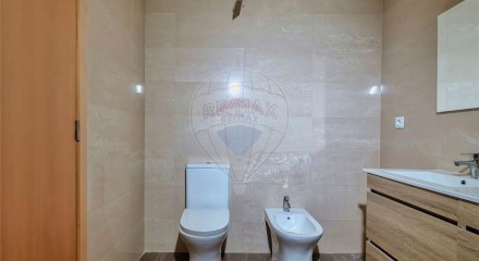 Residential - Single Family Home - T3 - Mafamude e Vilar do Paraíso, Vila Nova de Gaia - PT