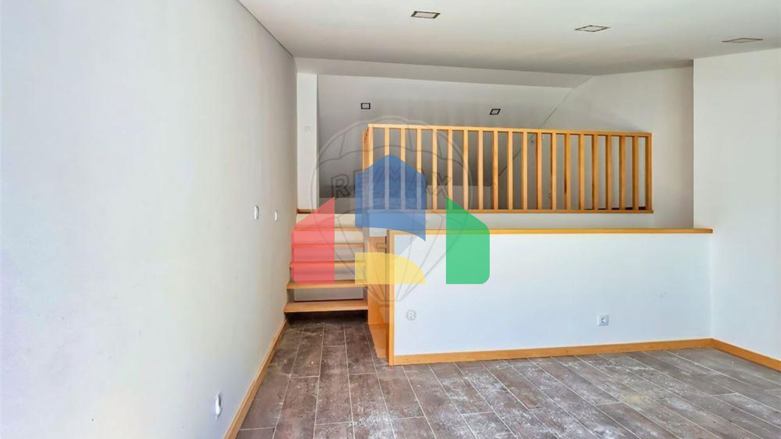 Residential - Single Family Home - T3 - Mafamude e Vilar do Paraíso, Vila Nova de Gaia - PT