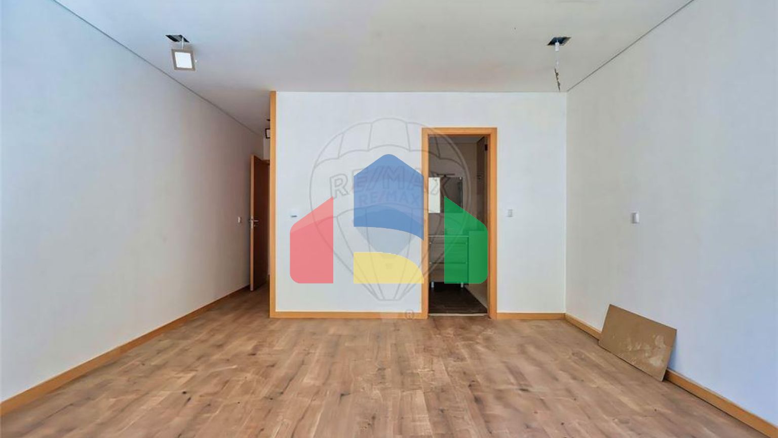 Residential - Single Family Home - T3 - Mafamude e Vilar do Paraíso, Vila Nova de Gaia - PT