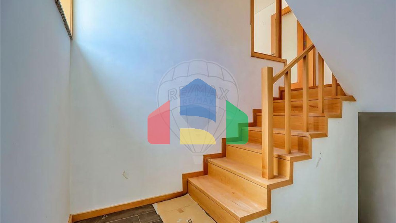 Residential - Single Family Home - T3 - Mafamude e Vilar do Paraíso, Vila Nova de Gaia - PT