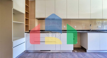 Residential - Single Family Home - T3 - Mafamude e Vilar do Paraíso, Vila Nova de Gaia - PT