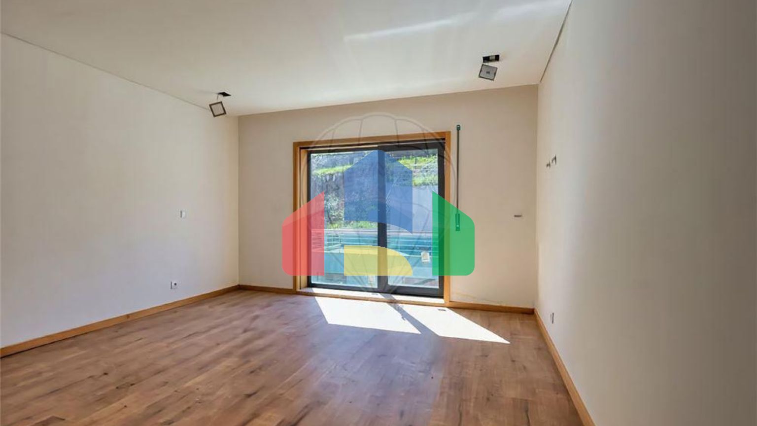 Residential - Single Family Home - T3 - Mafamude e Vilar do Paraíso, Vila Nova de Gaia - PT