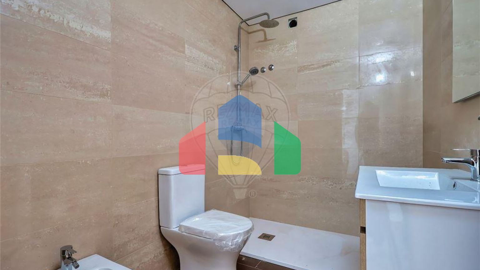 Residential - Single Family Home - T3 - Mafamude e Vilar do Paraíso, Vila Nova de Gaia - PT