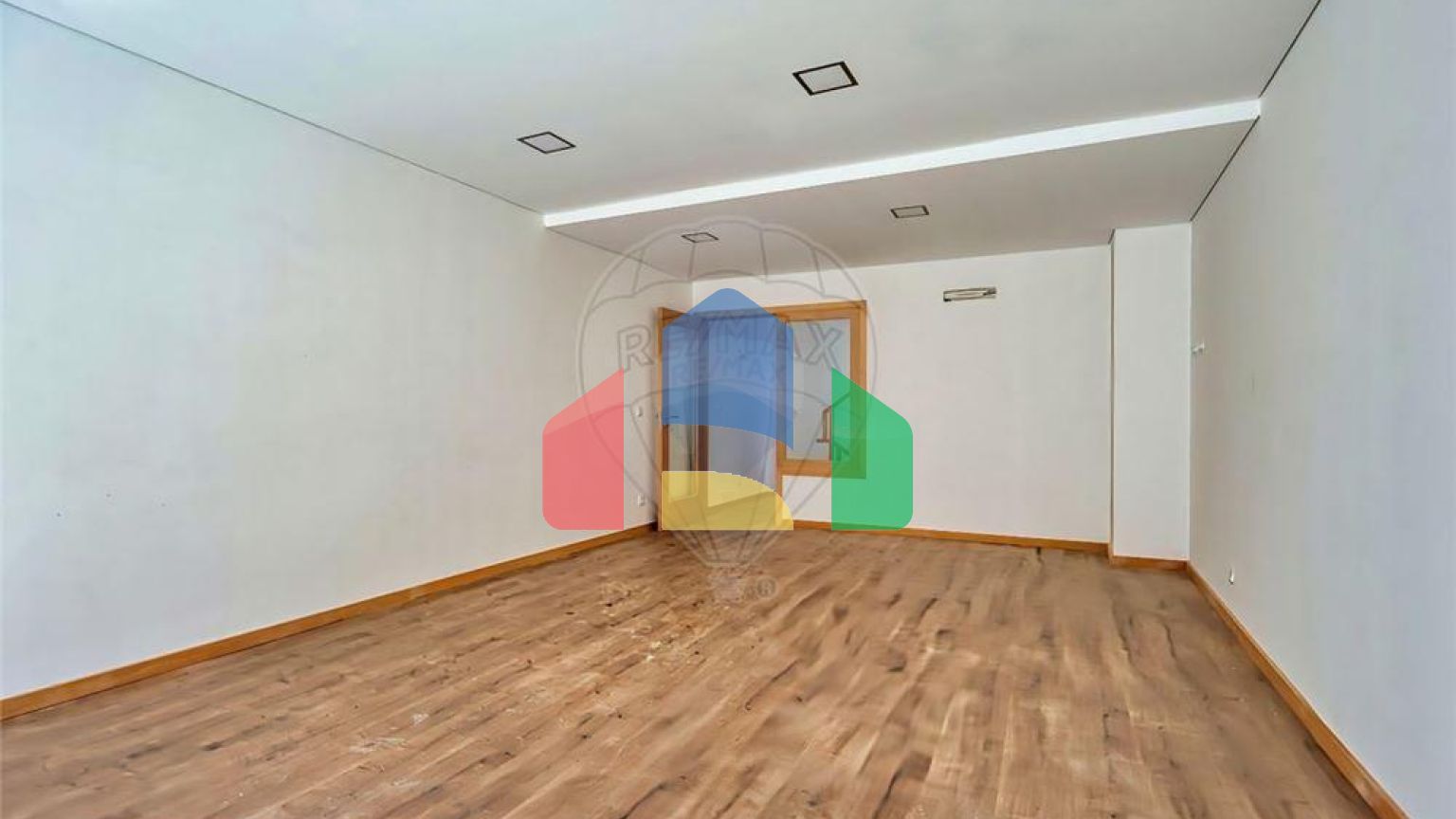 Residential - Single Family Home - T3 - Mafamude e Vilar do Paraíso, Vila Nova de Gaia - PT