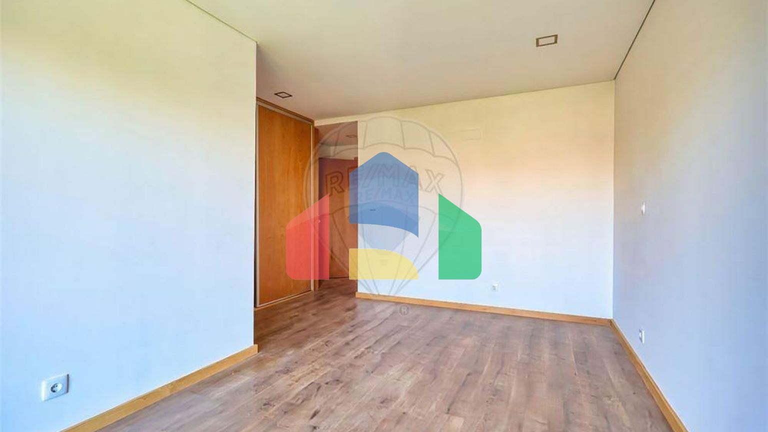 Residential - Single Family Home - T3 - Mafamude e Vilar do Paraíso, Vila Nova de Gaia - PT