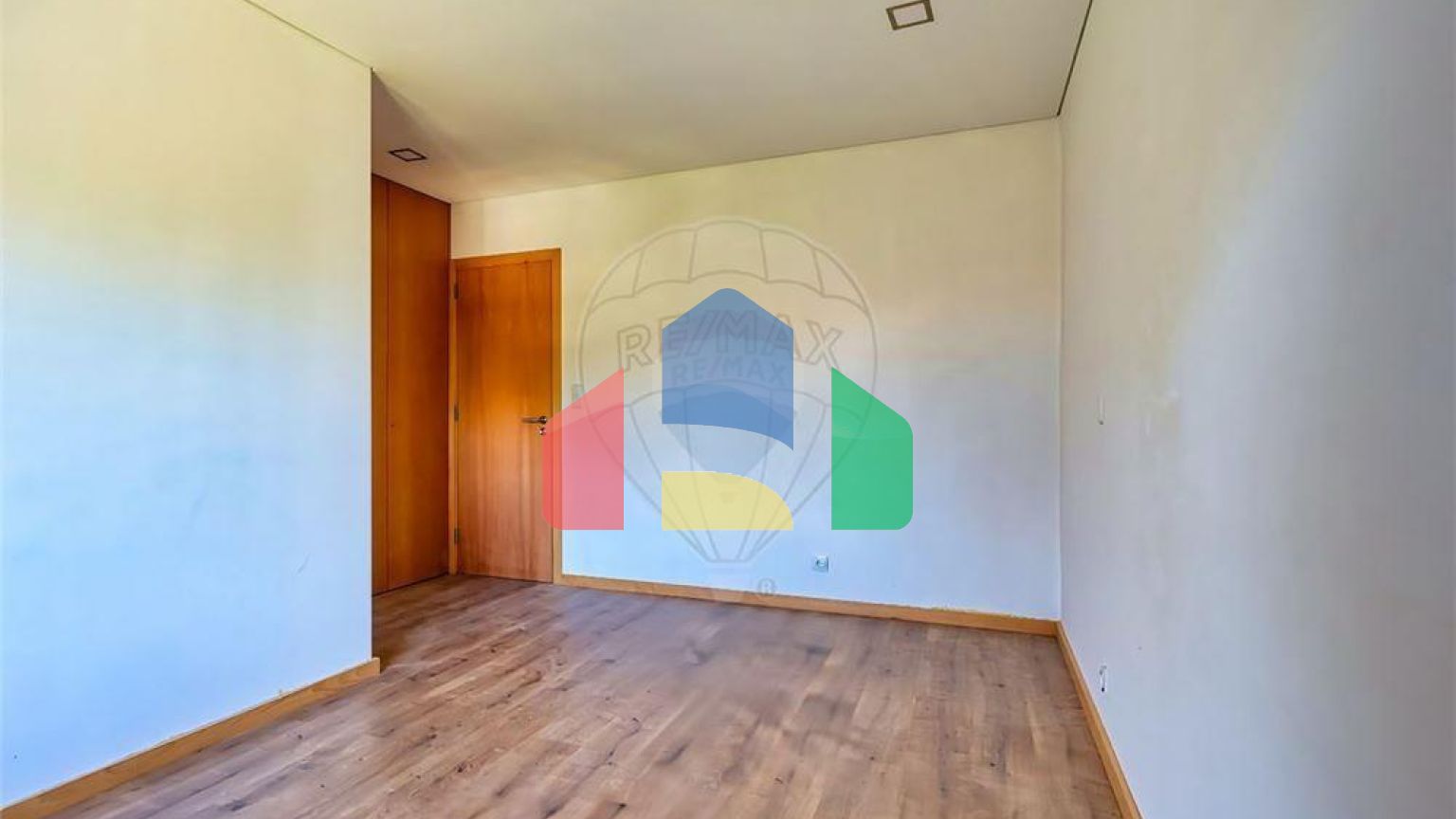 Residential - Single Family Home - T3 - Mafamude e Vilar do Paraíso, Vila Nova de Gaia - PT