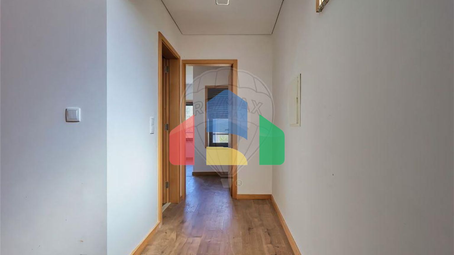 Residential - Single Family Home - T3 - Mafamude e Vilar do Paraíso, Vila Nova de Gaia - PT