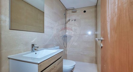 Residential - Single Family Home - T3 - Mafamude e Vilar do Paraíso, Vila Nova de Gaia - PT
