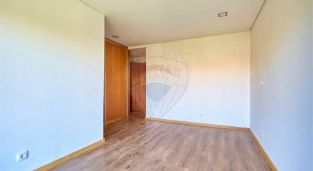 Residential - Single Family Home - T3 - Mafamude e Vilar do Paraíso, Vila Nova de Gaia - PT