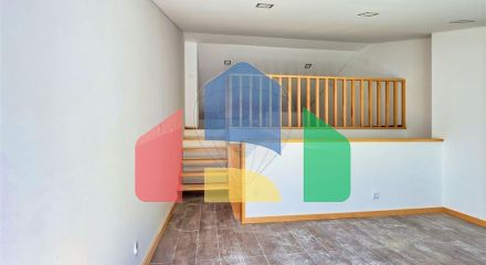 Residential - Single Family Home - T3 - Mafamude e Vilar do Paraíso, Vila Nova de Gaia - PT